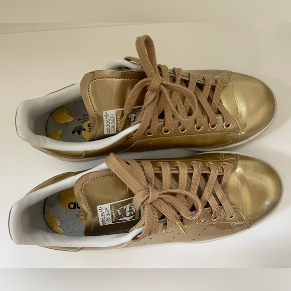 Gold Adidas Stan Smith sneakers - Picture 2 of 5
